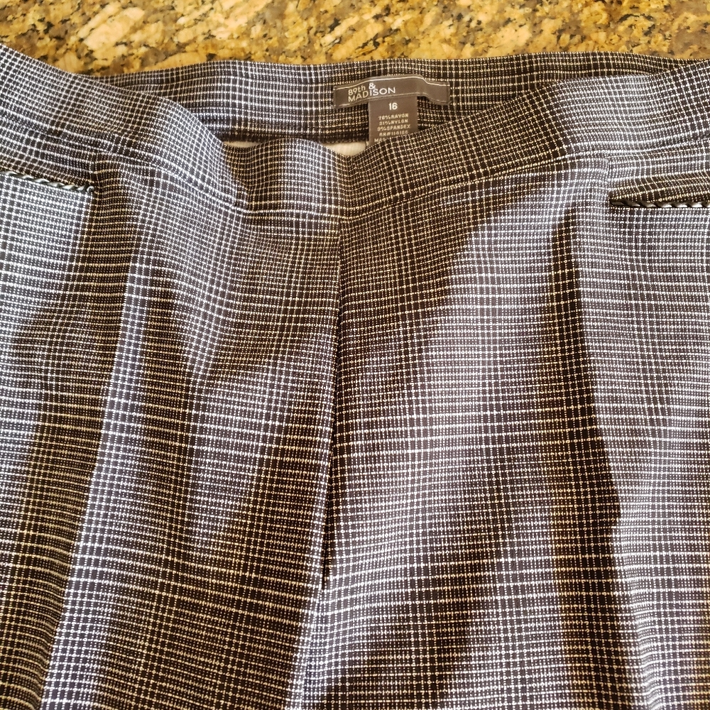 Pants - Picture 2 of 6